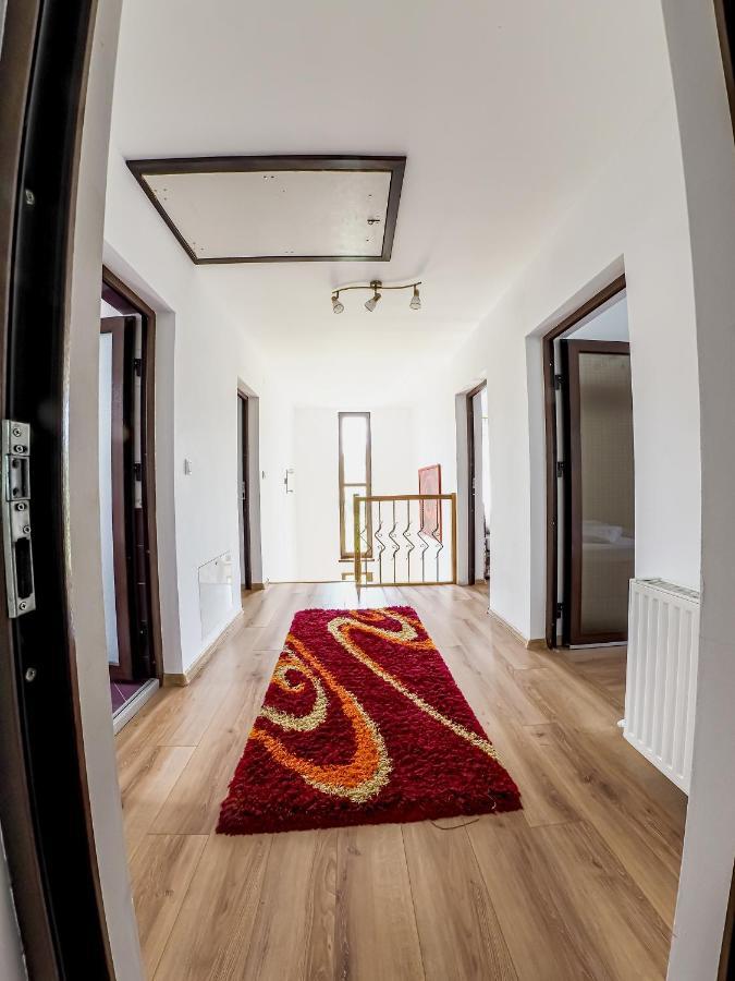 Casa Iulia Βίλα Pojorîta Εξωτερικό φωτογραφία